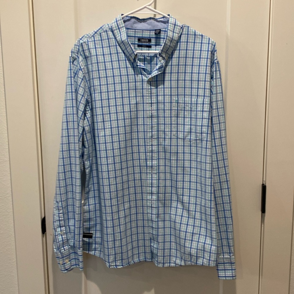 IZOD XL Slim Fit Long Sleeve Button Down Shirt. Plaid. Blues/White. Cotton